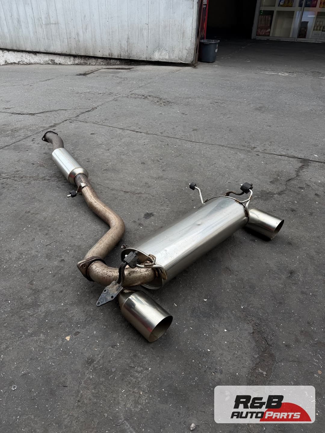Línea inoxidable Nissan 350z