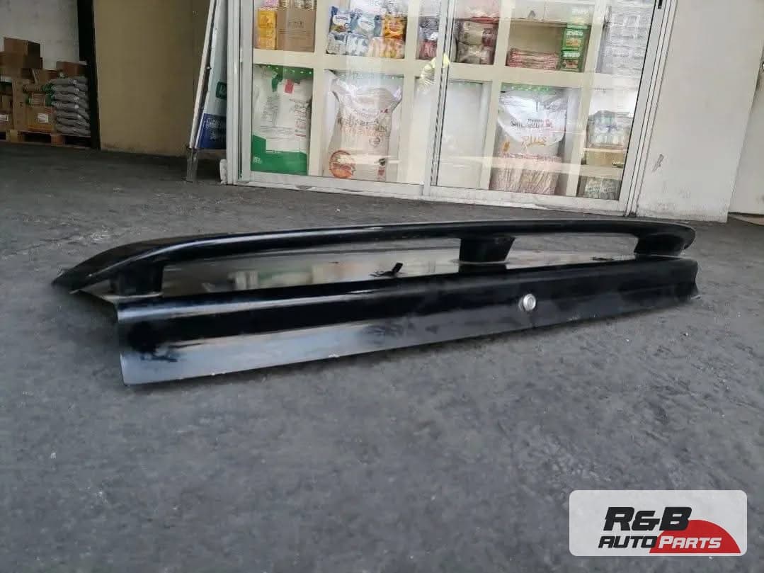 Maleta con alerón Toyota AE92