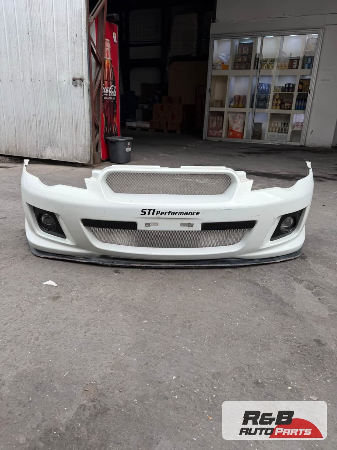 Parachoque delantero Subaru legacy 2003 - 2005